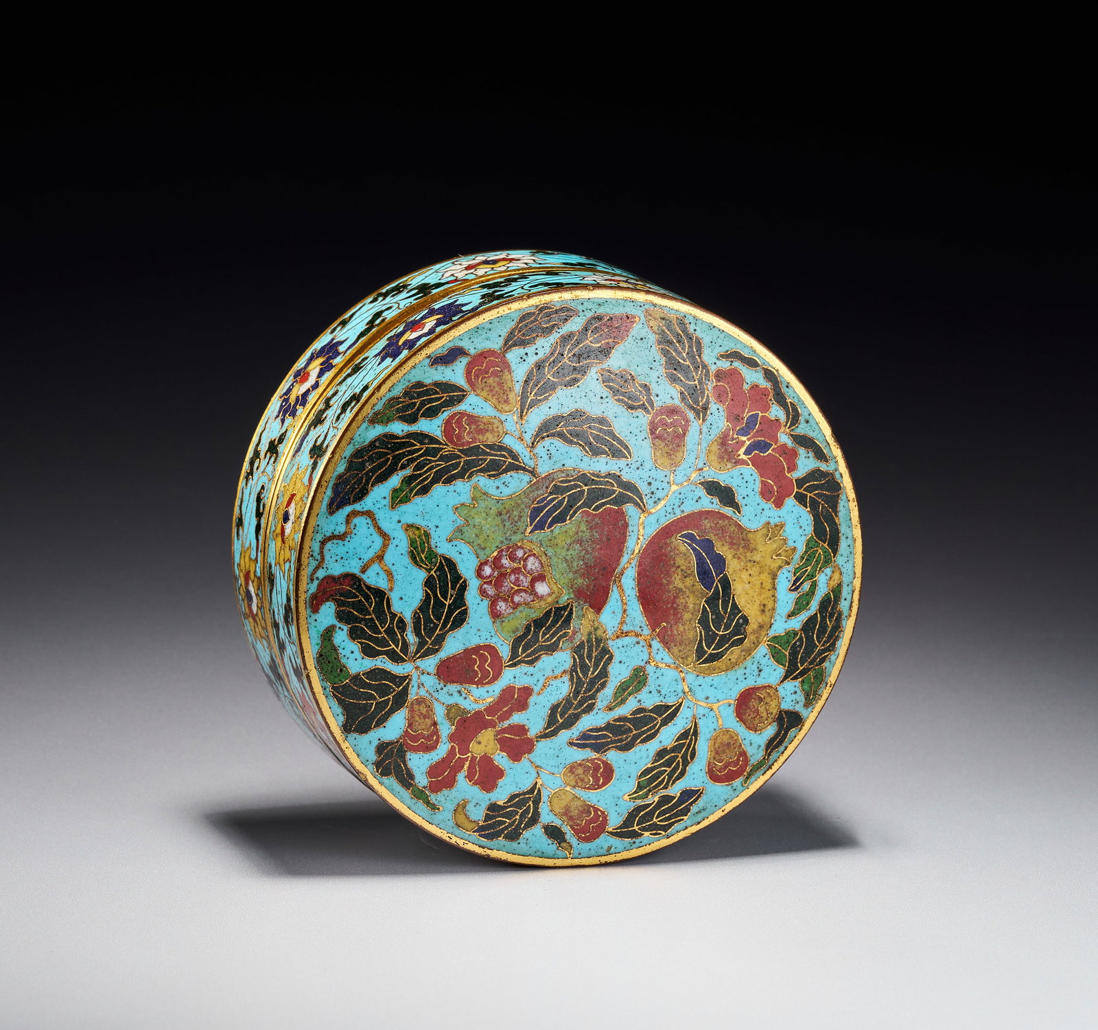 A CHINESE CLOISONNE ENAMEL POMEGRANATE CIRCULAR BOX AND COVER (1 of 4)