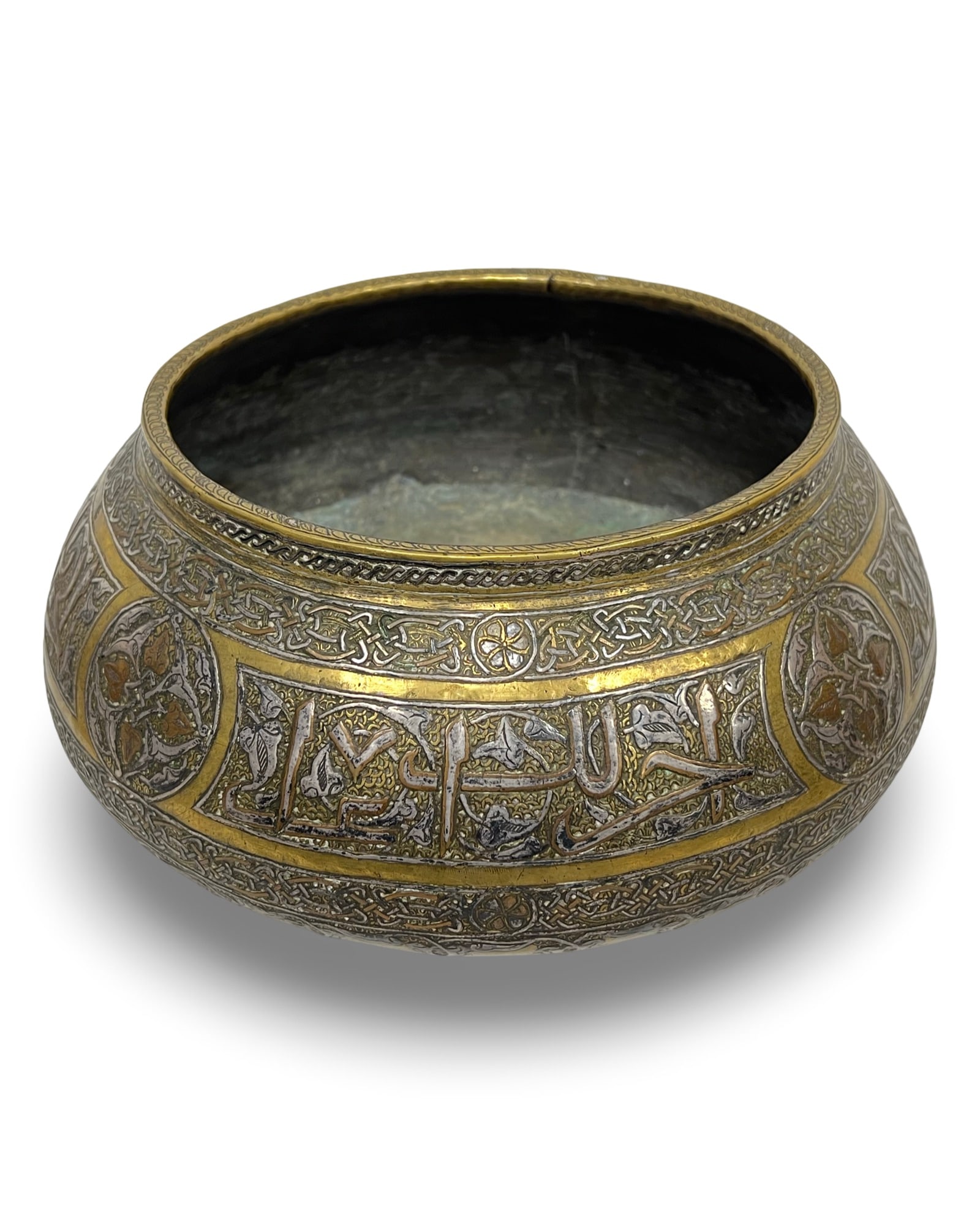 A LARGE MAMLUK REVIVAL SILVER AND COPPER INLAID BRASS BOWL, CIRCA 1900S (1 of 6)