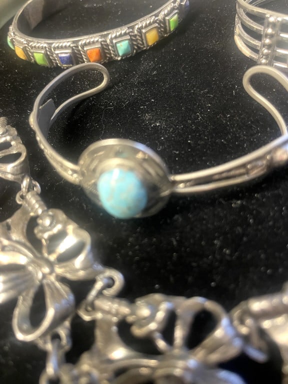 LOT OF (4) VINTAGE STERLING BRACELETS (1 of 3)