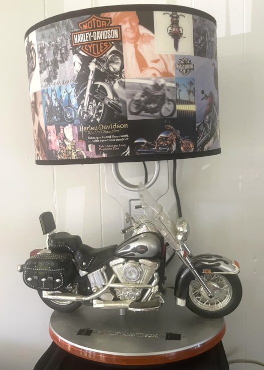 VTG HARLEY DAVIDSON COLLECTIBLE LAMP: VTG HARLEY DAVIDSON COLLECTIBLE LAMP