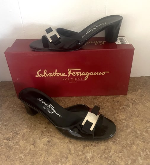 SALVADORE FERRAGAMO FUN SUN PATENT HEELS LIKE NEW: Worn just once for a few hours, size 7 1/2 with box, like all her shoes in like new condition