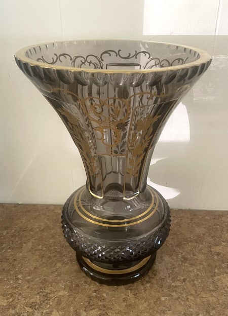 CIRCA 1900 MOSER GILT CUT CRYSTAL GORGEOUS VASE (1 of 2)