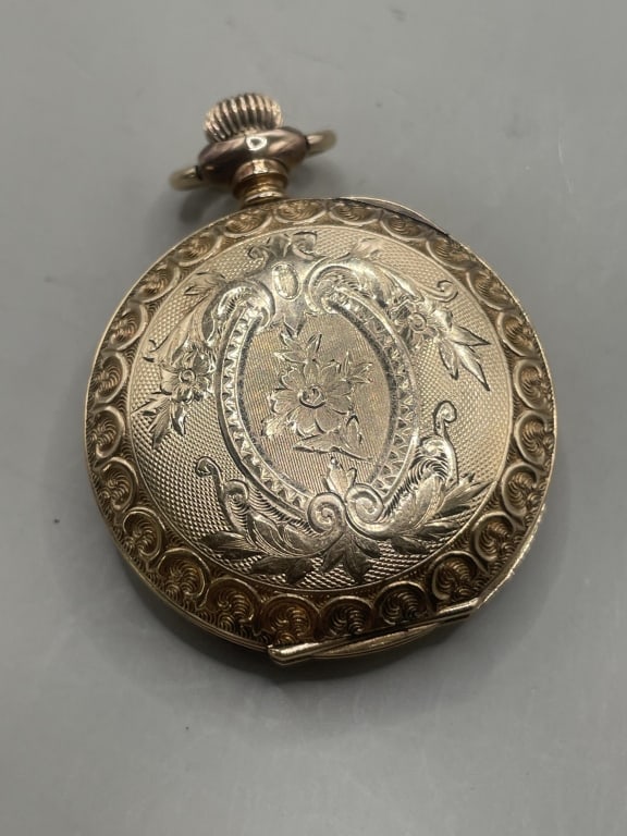 WALTHAM 15-JEWEL LADY WALT MODEL 1883 POCKET WATCH (1 of 3)