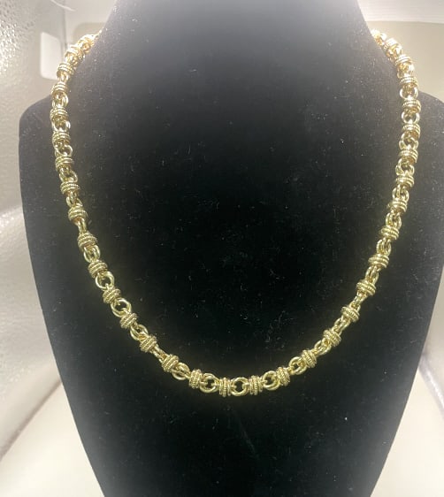 GORGEOUS LONG 14KT YELLOW GOLD BYZANTINE NECKLACE (1 of 3)