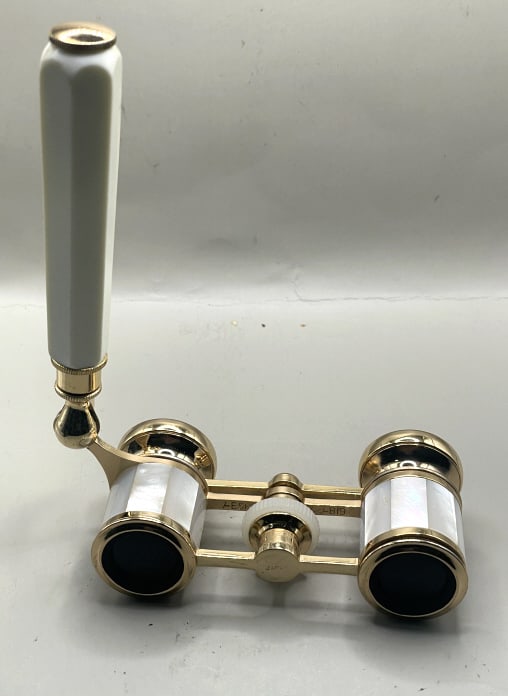 MOTHER OF PEARL GOLD PLATED OPERA GLASSES HANDLE (1 of 3)