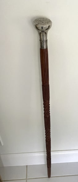 ORNATE CARVED VINTAGE WALKING STICK SILVER HANDLE (1 of 3)