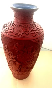 LARGE VINTAGE CHINESE CINNABAR CARVED FLORAL VASE