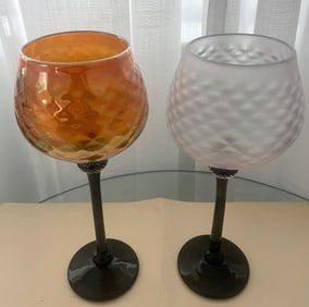 PAIR OF COLORED VENETIAN ART GLASS GOBLETS