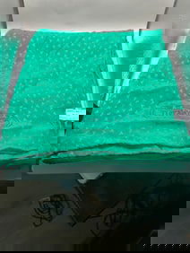 TIFFANY GREEN SILK SCARF GOOD CONDITION "T"  DESIGN