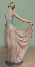 LLADRO FIGURINE TALL DANCER