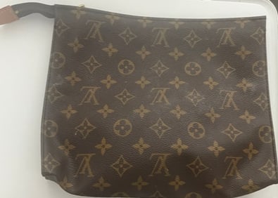 LOUIS VUITTON CANVAS MONOGRAMMED CLUTCH