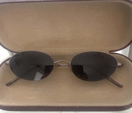 VERA WANG BEAUTIFUL PAIR CORRINE SUNGLASSES: Property of a Palm Beach socialite, excellent condition, signed guaranteed authentic