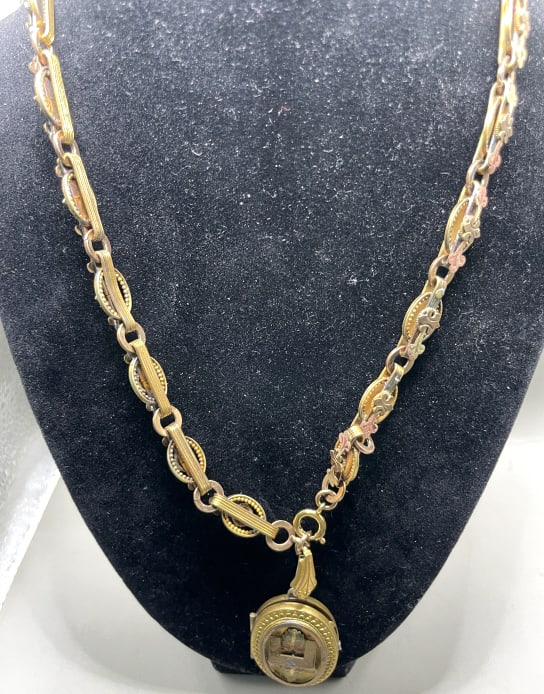 RARE VICTORIAN LOCKET WITH FLOR DI LIS NECKLACE (1 of 3)