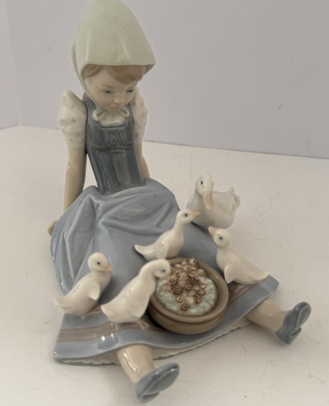 LLADRO # 5074 GIRL WITH SAUCE PAN AND DUCKS: About 6" tall, glazed very good condition