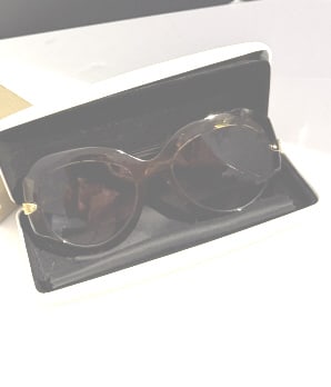GORGEOUS LOUIS VUITTON TORTOISESHELL SUNGLASSES (1 of 2)