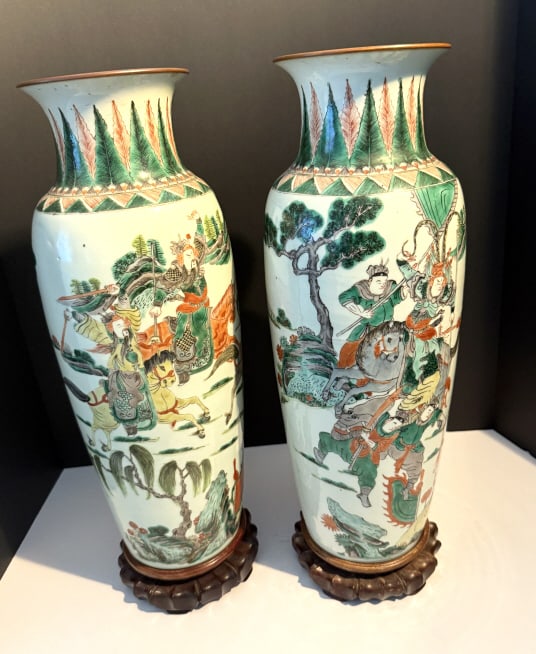 PR. RARE CHINESE FAMILE VERTE ANTIQUE VASES LARGE: 19TH century, Chinese, they feature a battle scene with warriors on horseback, these vases have been in the same Palm Beach estate, for 3 generations, and are in fabulous condition for their age, they