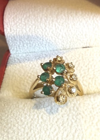 MID CEN. 14KT Y.G BRUTALIST EMERALD & DIAMOND RING (1 of 3)