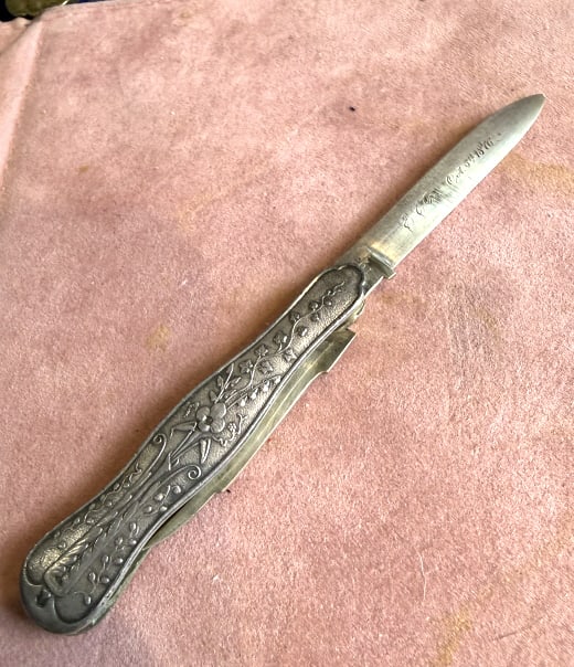 ANTIQUE ENGLISH STERLING SILVER POCKET KNIFE (1 of 3)