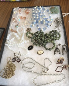 LARGE LOT VINTAGE COSTUME JEWELRY INCLUDING JADE