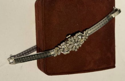 IMPORTANT MID CENTURY 3CT DIAMOND 14KT GOLD WATCH