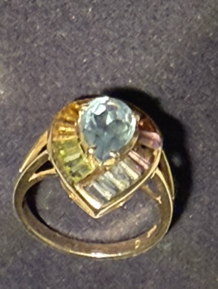 VINTAGE 14KT YELLOW GOLD AQUAMARINE RAINBOW RING: Size 4 1/2 aquamarine pear shaped rainbow ring with natural aquamarine center stone , with baguette cut sapphires accent total weight 2.4 dwt