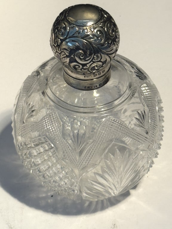 1889 ENGLISH PERFUME CRYSTAL & STERLING BIRMINGHAM (1 of 2)