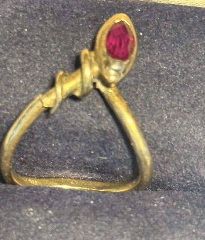 VICTORIAN 14KT YEWLLOW GOLD RUBY SNAKE RING (1 of 2)