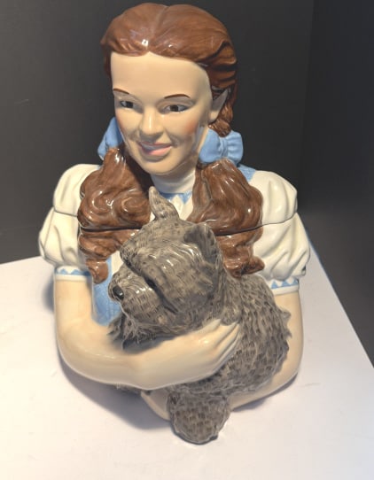 WIZARD OF OZ DOROTHY TOTO LMTED EDITION COOKIE JAR: BY the vANDER CO, tURNER. 13" tall, in excellent condition, no chips or cracks