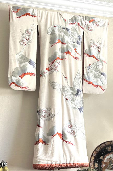 VTG JAPANESE SILK WEDDING KIMONO "UCHIKAKE": A HIGHLY FORMAL GARMENT USUALLY WORN BY BRIDES. HEAVILY EMBOIDERED WITH CRANES AND CLOUDS. excellent mid century condition