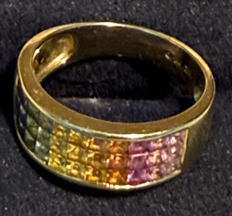 14KT Y.G. SAPPHIRE INVISIBLE SET RAINBOW RING (1 of 2)