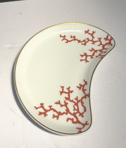 VERY RARE RAYNAUD CRISTOBAL PICKLE DISH: Raynaud cristobal for limoges, rare porcelain pickle dish in the coral pattern.sells for $185 on replacements, when in stock