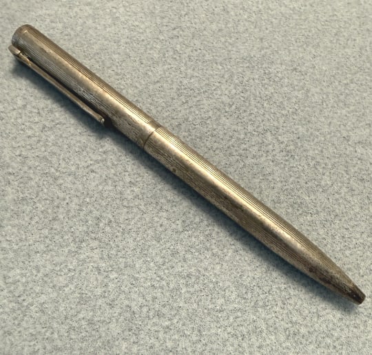 VINTAGE TIFFANY & CO STERLING PEN (1 of 2)