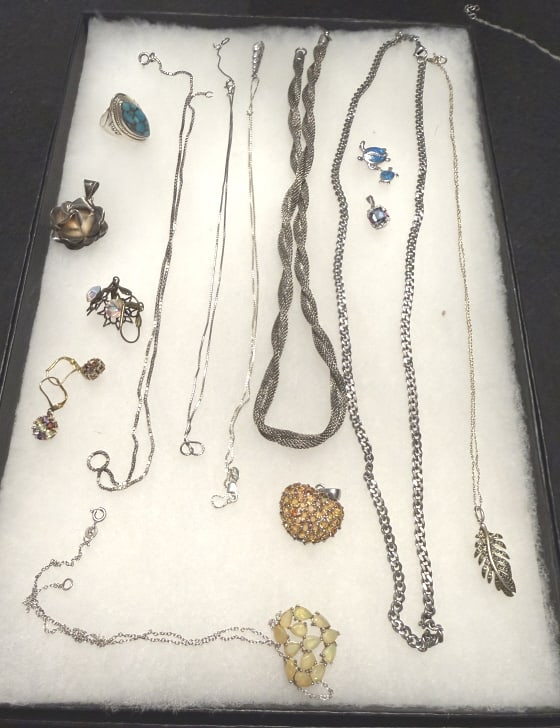 LOT OF VTG STERLING SILVER JEWELRY (1 of 3)