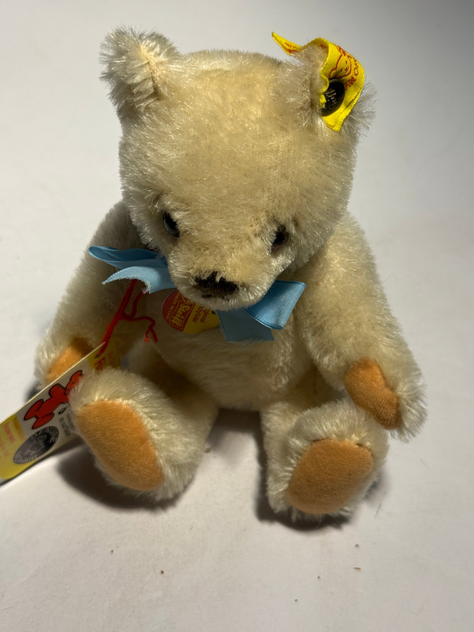 STEIFF MID CENTURY ORIGINAL JOINTED TEDDY BEAR: About 7" in good condition