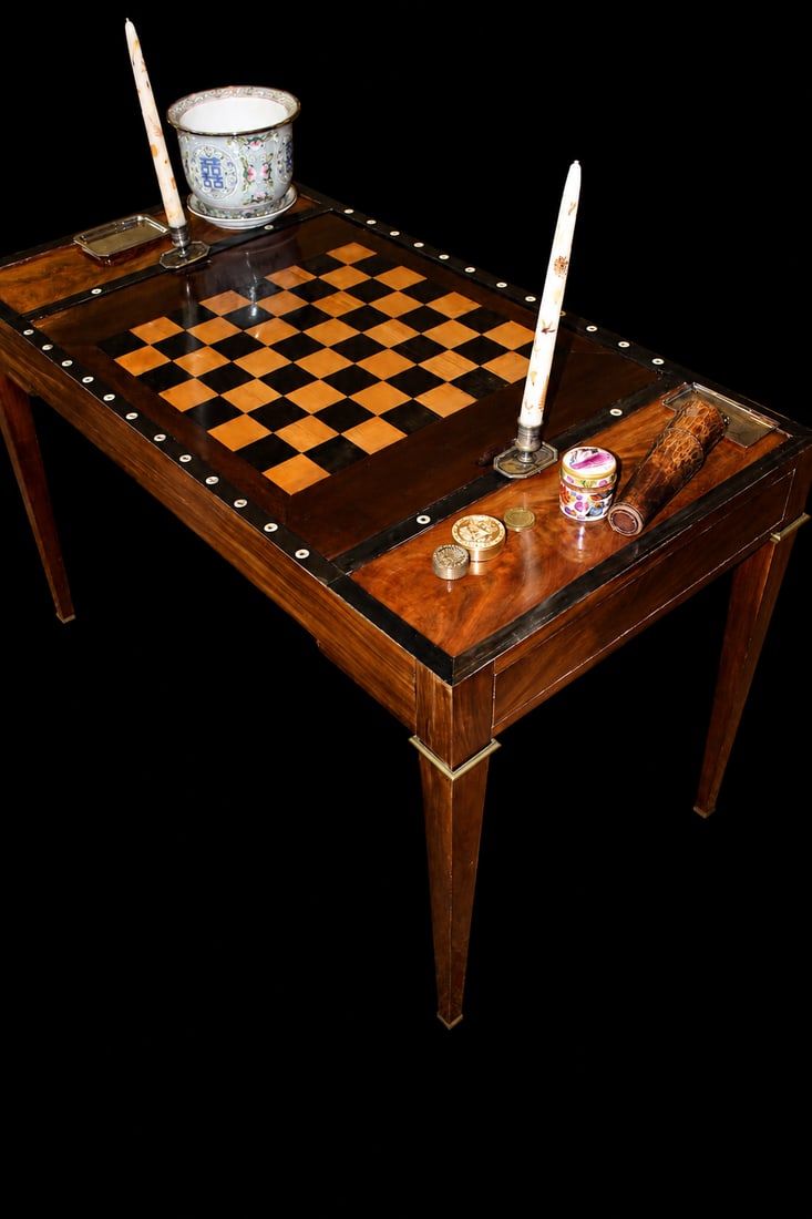 IMPORTANT LOUIS XVI TRIC TRAK MAHOGANY GAME TABLE (1 of 4)
