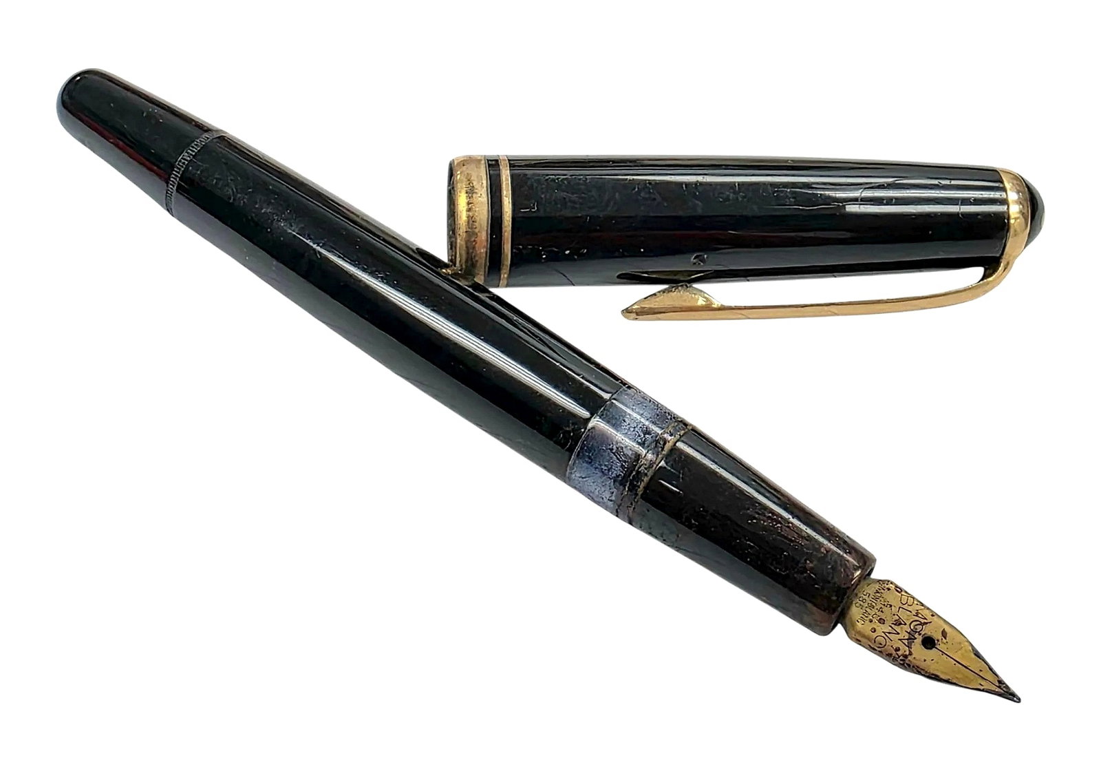 Vintage Montblanc Piston-Filler Fountain Pen with 14C 585 Nib (1 of 2)