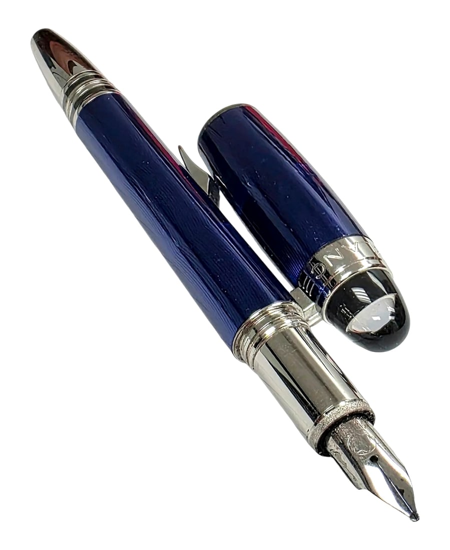 Montblanc StarWalker Cool Blue Fountain Pen (1 of 2)