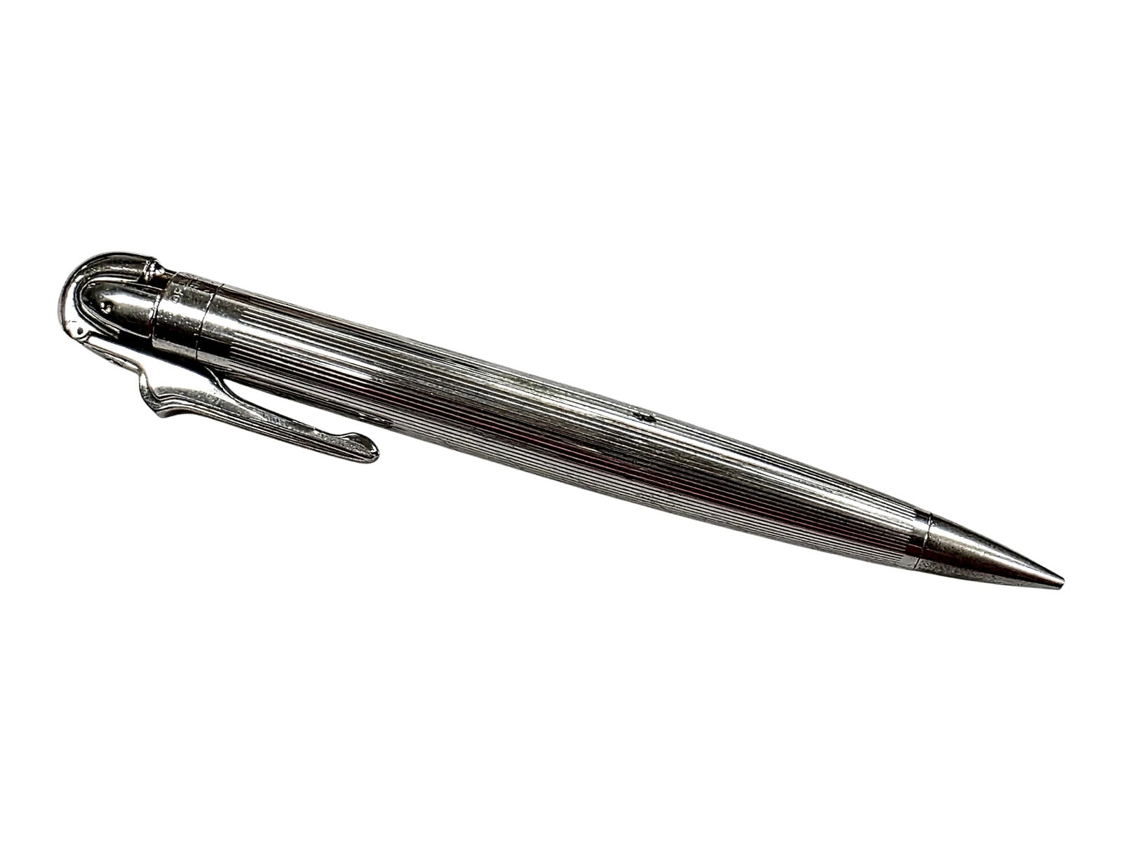 Vintage Ronson Penciliter Combination Mechanical Pencil and Lighter: A vintage Ronson Penciliter combination mechanical pencil and lighter. The piece features an engine-turned vertically fluted barrel, an integrated flint lighter mechanism operated by the pocket clip l