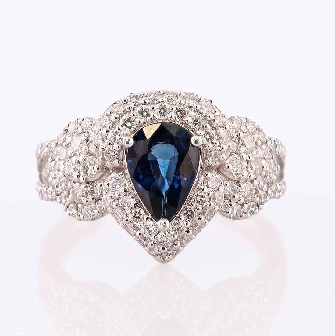 1.02ct Blue Madagascar Sapphire and 0.92ctw Diamond Platinum Ring (GFCO Certified) (1 of 5)