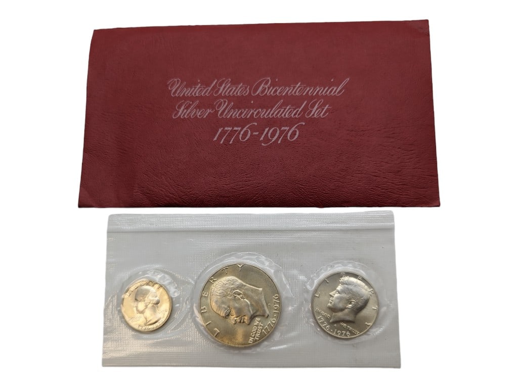 1976 US Bicentennial Silver Uncirculated Set (1 of 2)