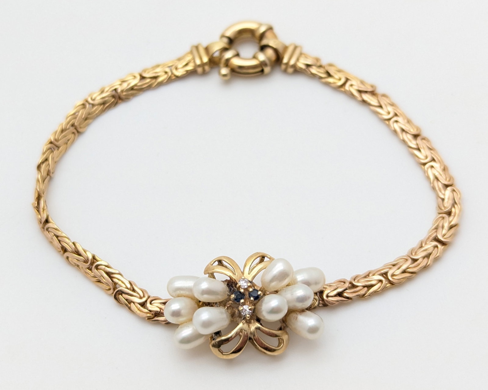FEATURE 10K Gold Pearl and Sapphire Cluster Ladies Bracelet: Total Weight 7.48 Grams