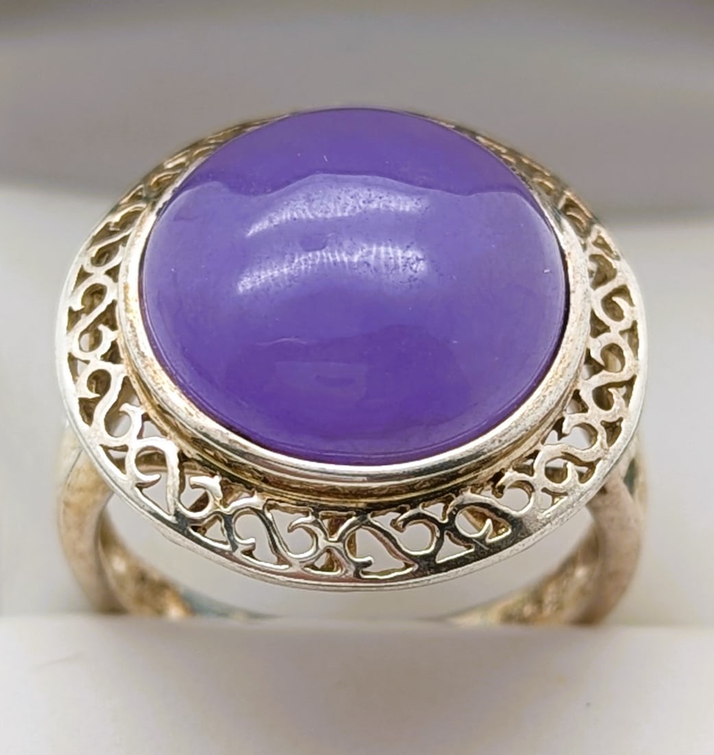 Sterling Silver Lavender Cabochon Ladies Ring - size 9 (1 of 5)
