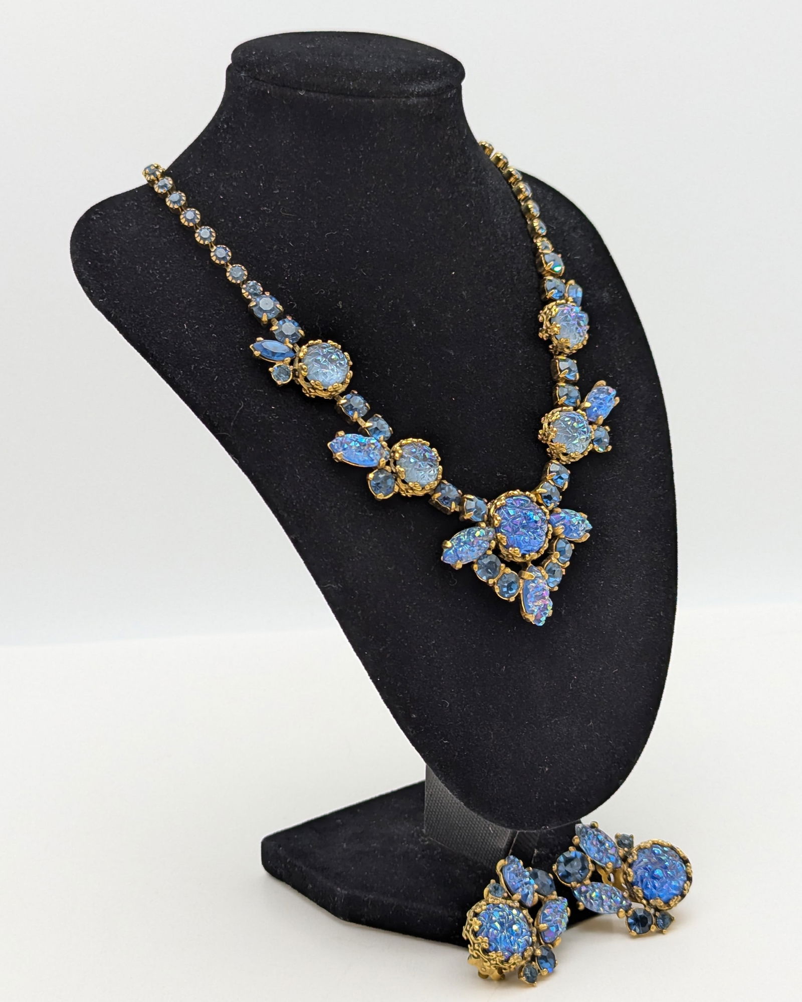 FEATURE Vintage Elsa Schiaparelli Iridescent Blue Art Glass & Rhinestone Necklace and Earrings Set (1 of 11)