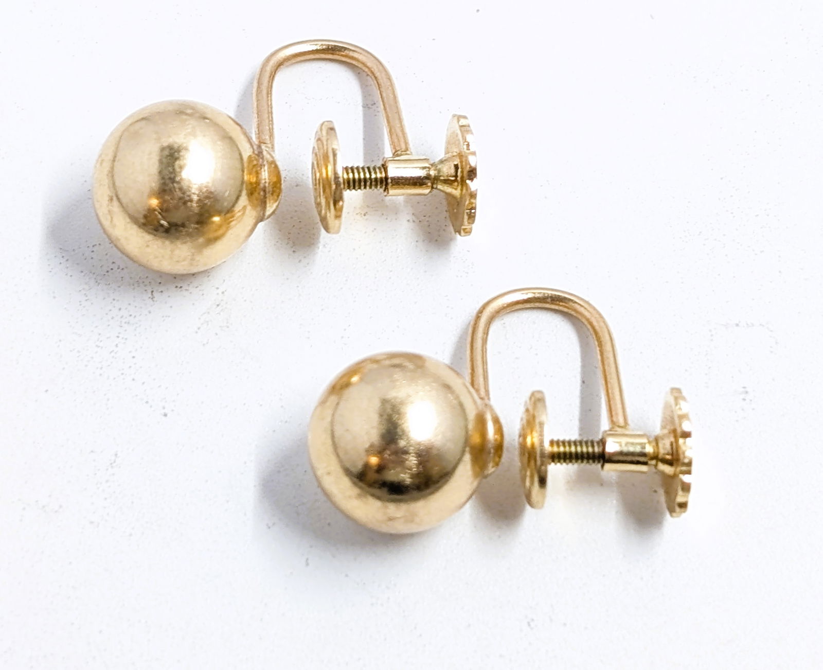 14k Vintage Stud Ball Earrings: Metal Content: 14K Gold Weight: 6.31 Grams Estimate: $150-$250