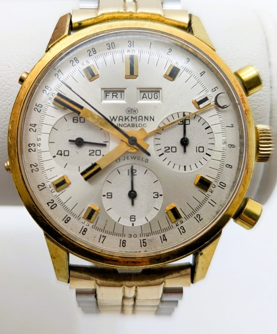 FEATURE Wakmann Tripple Date Men's Watch (1 of 6)