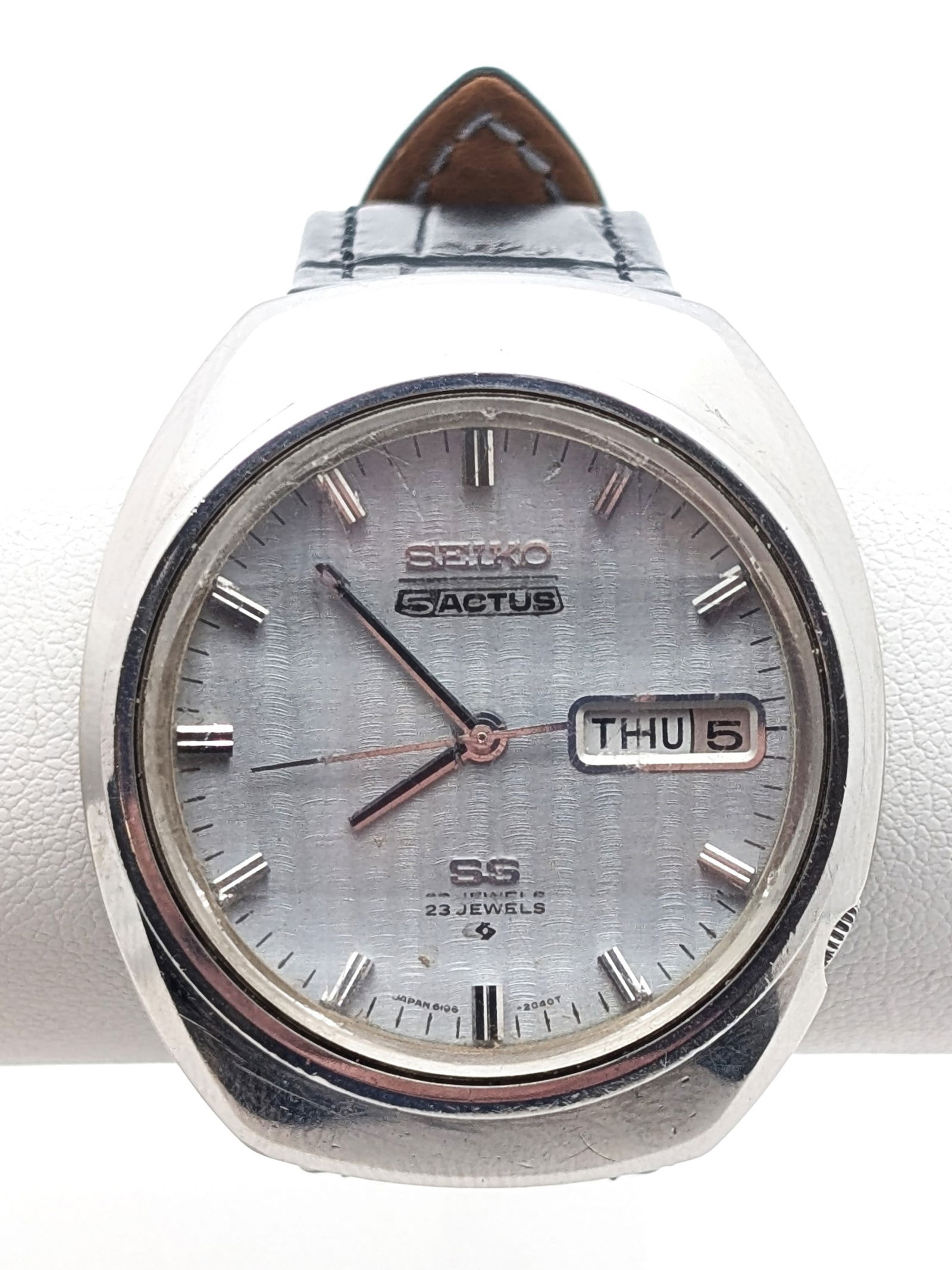 Seiko 5 Actus Day/Date Men's Watch (1 of 6)