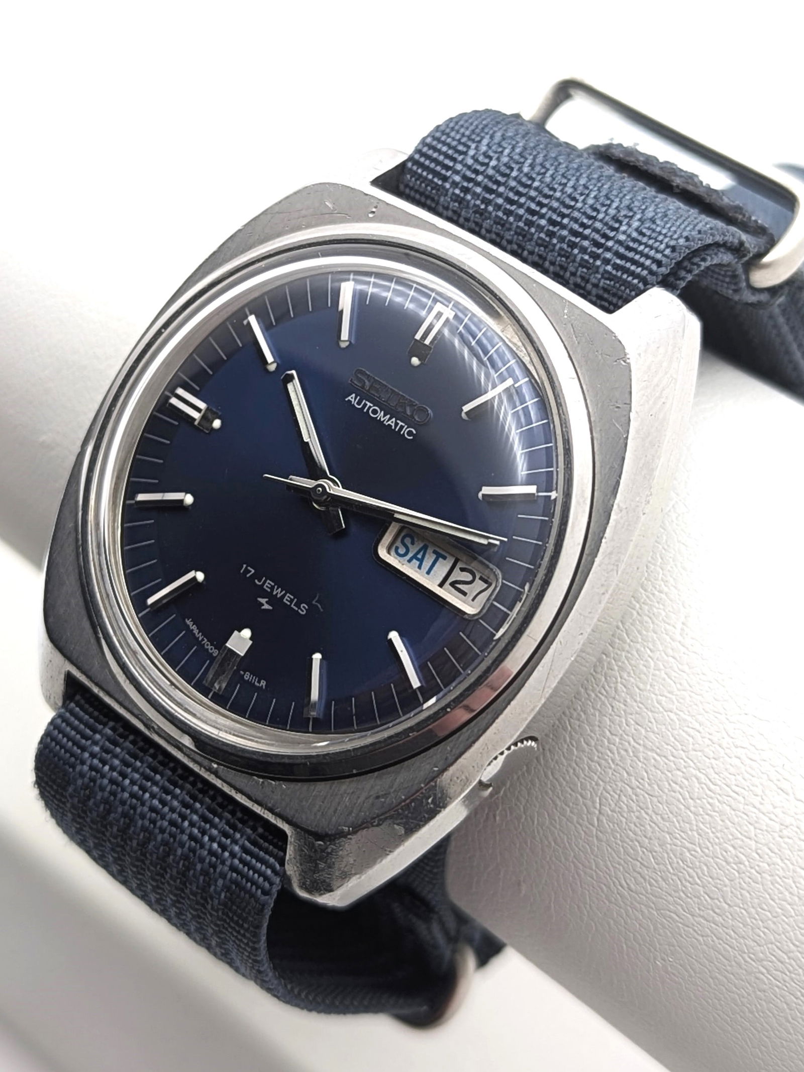 Vintage Seiko Automatic Men's Watch (1 of 7)