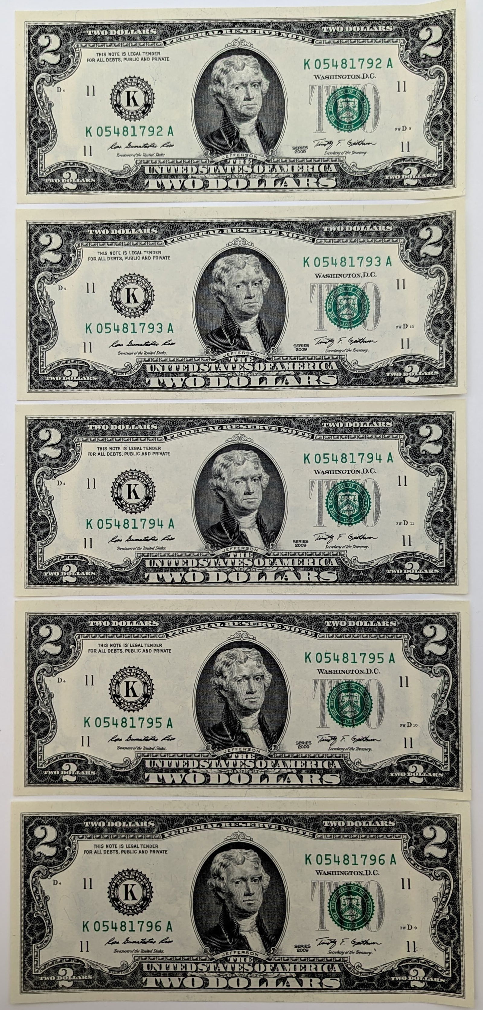 Lot of 5 Consecutive Uncirculated 2009 $2 Notes - Green Seal (1 of 2)