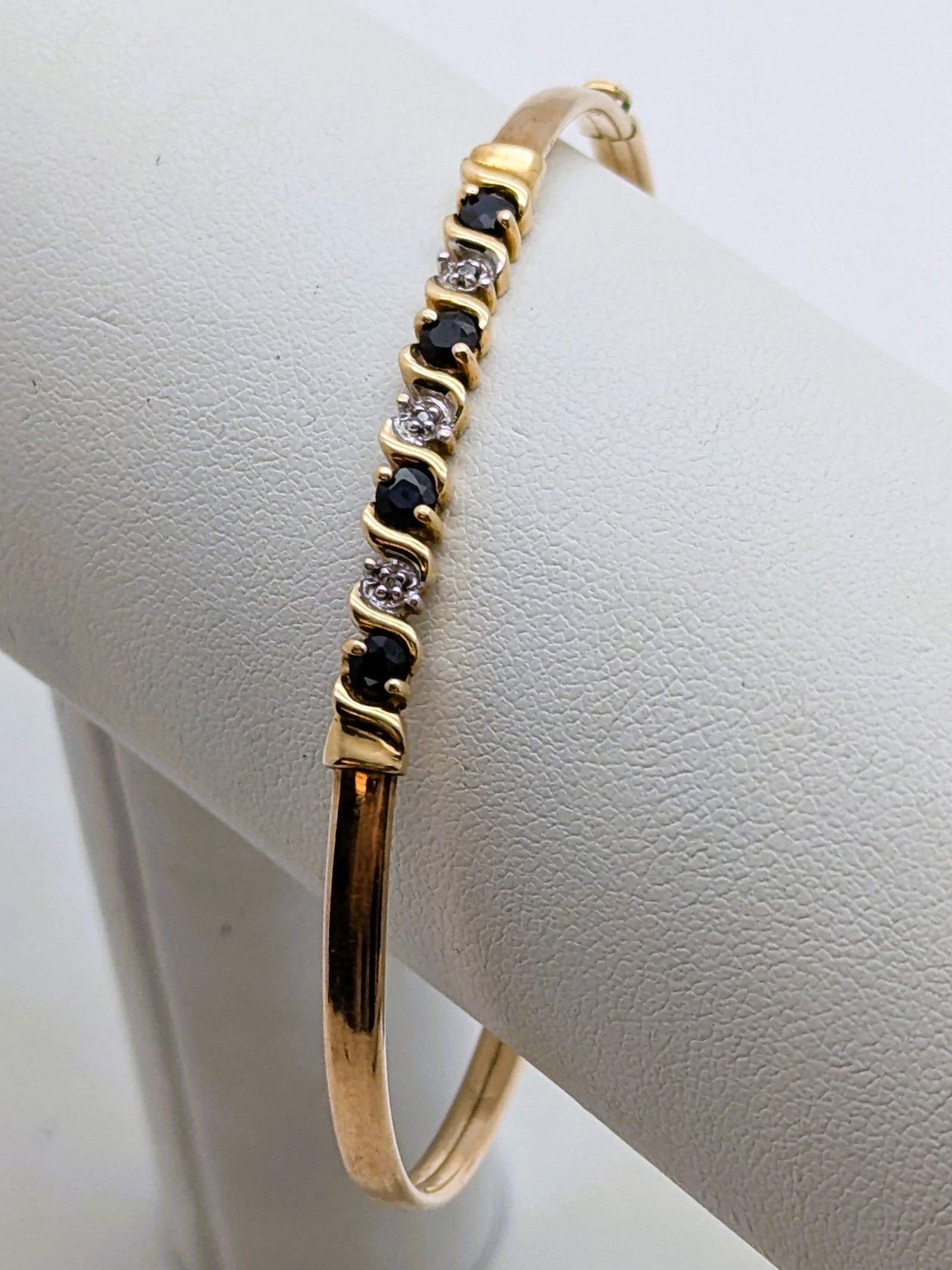 10K Gold CCC Ladies Bangle Bracelet - Possible Sapphire: Length: 2.5 in opening Weight: 4.04g