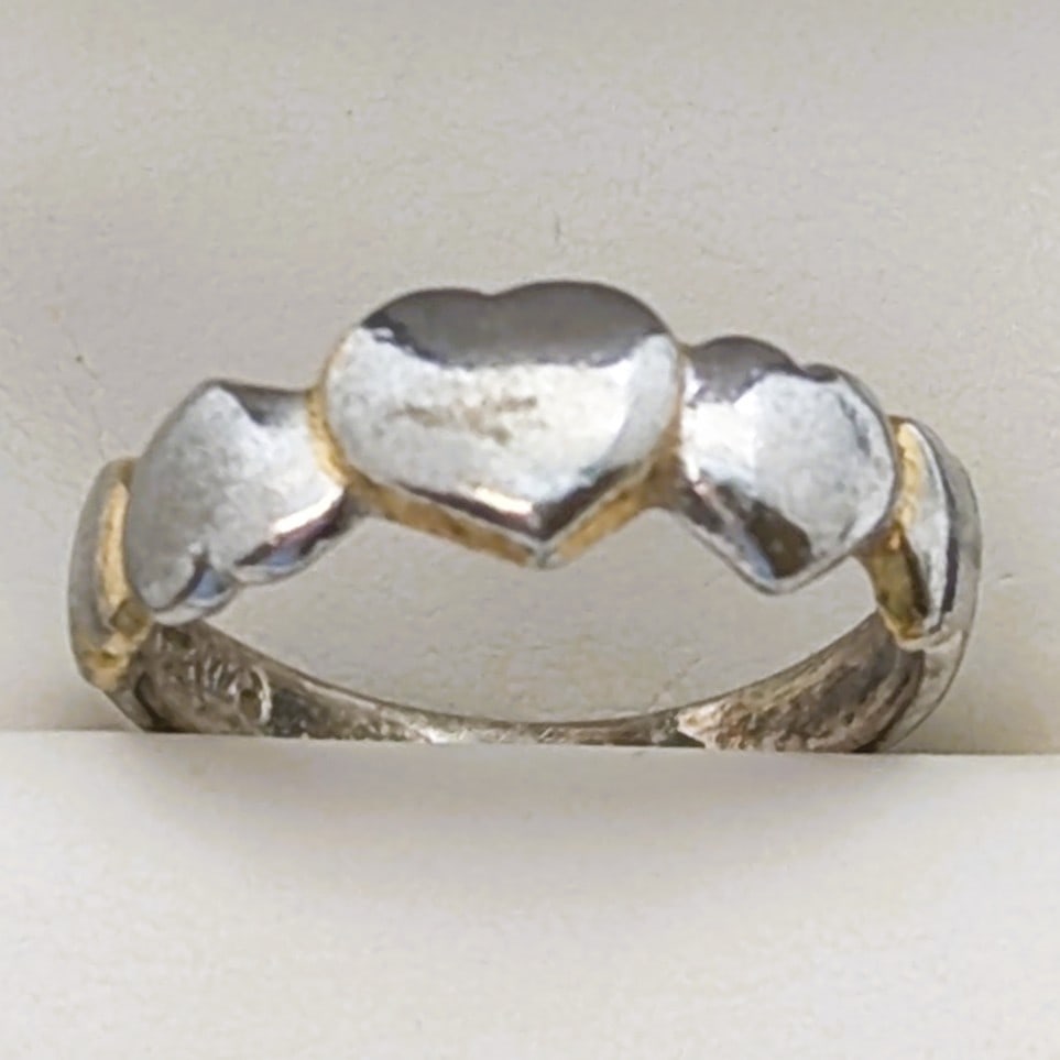 Sterling Silver Heart Ladies Ring: Size: 6